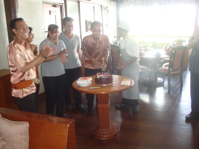 Birth Day Staff, bali indian restaurant, indian food restaurant in bali